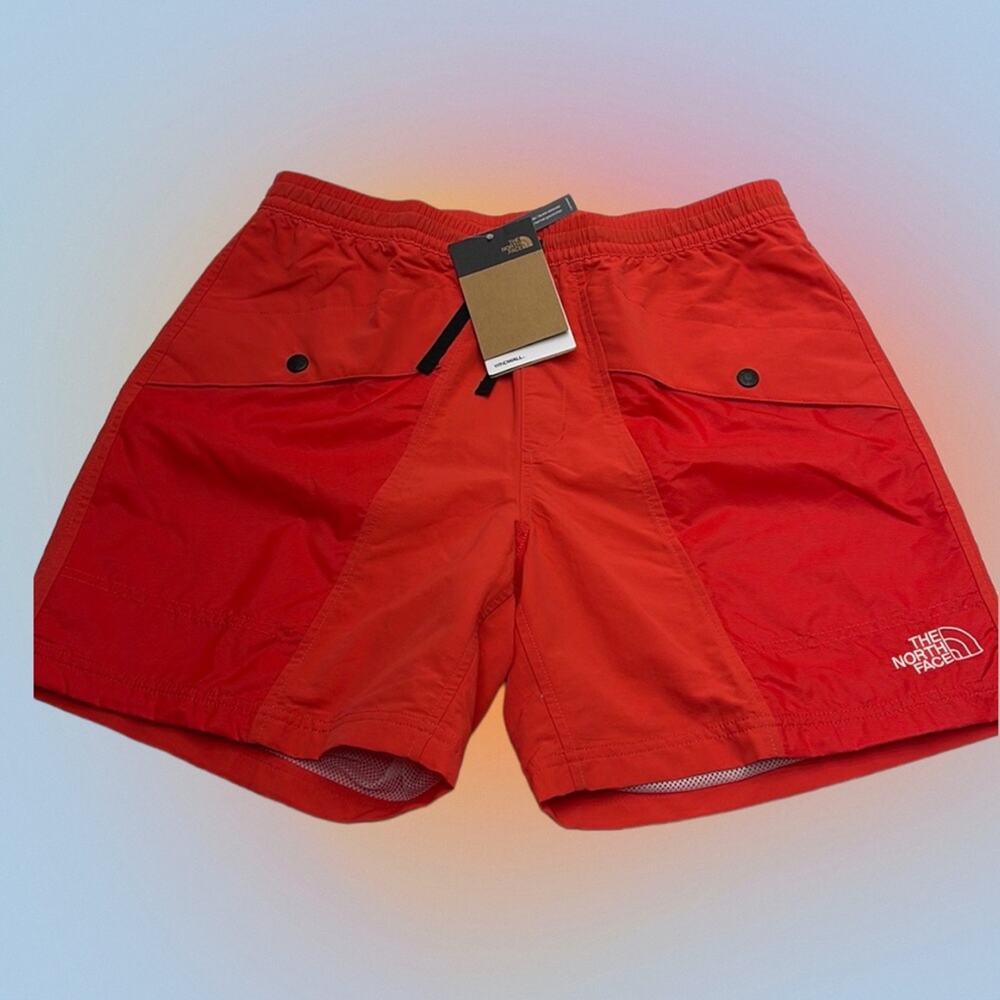 THE NORTH FACE Men’s Medium Horizon Red Performance Short